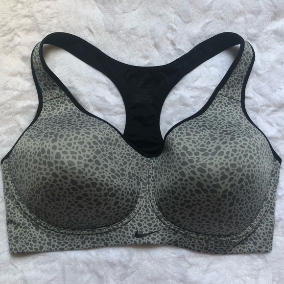 Nike Other - NIKE DRI-FIT BRA SIZE 38D🌼